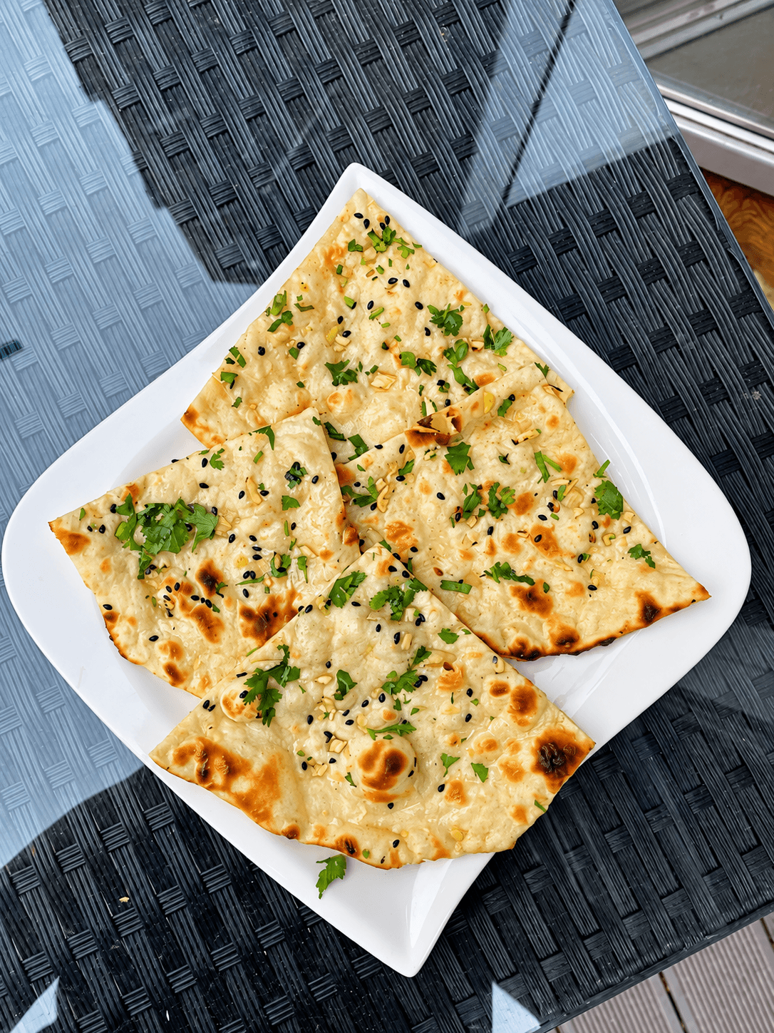 Kräuter-Naan